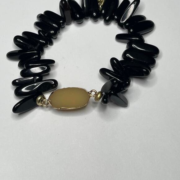 Plunder bracelet black beads in gold tone setting stretch style costume jewelry - Picture 7 of 12